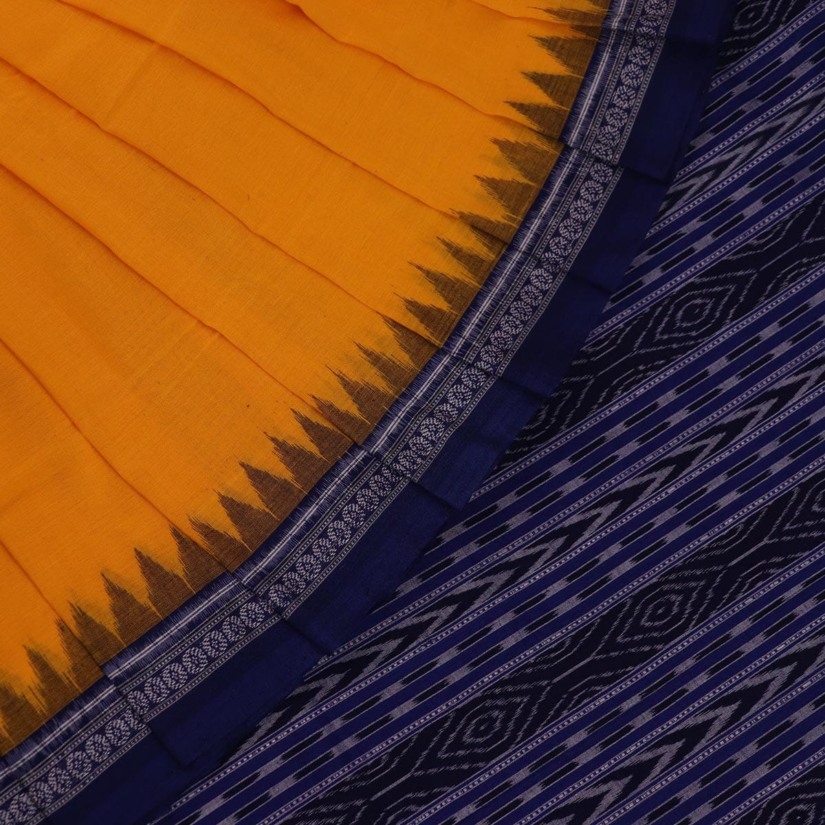 Handloom Sambalpuri Cotton Ikkat Saree Handloom Saree_Sambalpuri Cotton Priyadarshini Handloom 