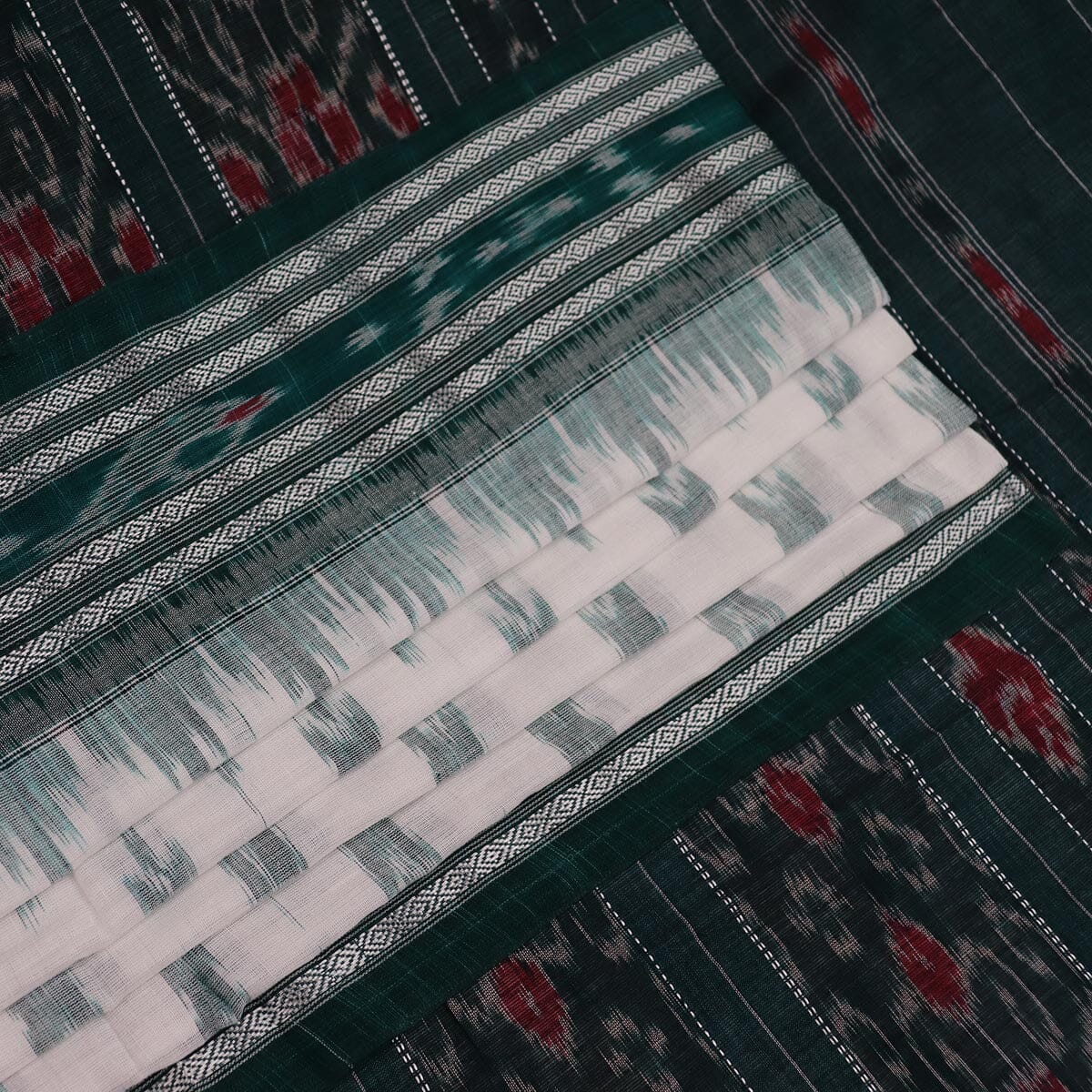 Handloom Sambalpuri Cotton Ikkat Saree Handloom Saree_Sambalpuri Cotton Priyadarshini Handloom 
