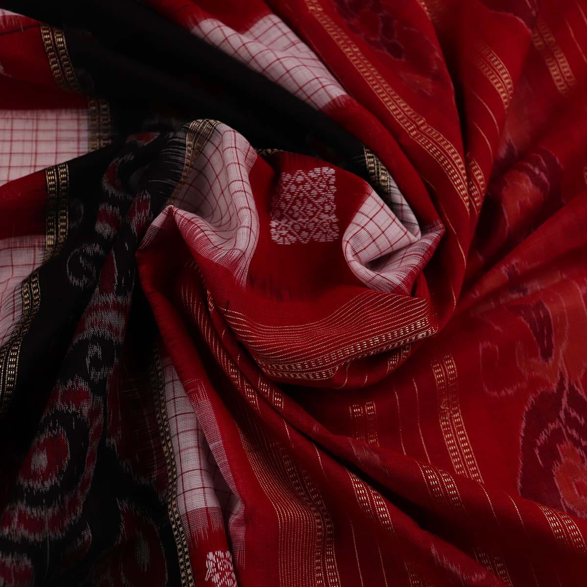 Handloom Sambalpuri Cotton Ikkat Saree Handloom Saree_Sambalpuri Cotton Priyadarshini Handloom 