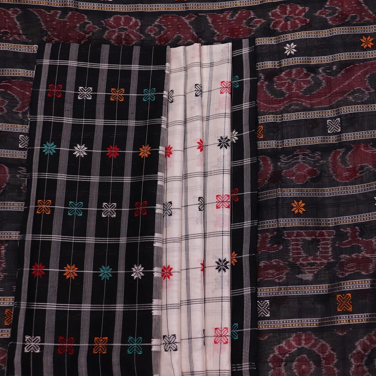 Handloom Sambalpuri Cotton Ikkat Saree Handloom Saree_Sambalpuri Cotton Priyadarshini Handloom 