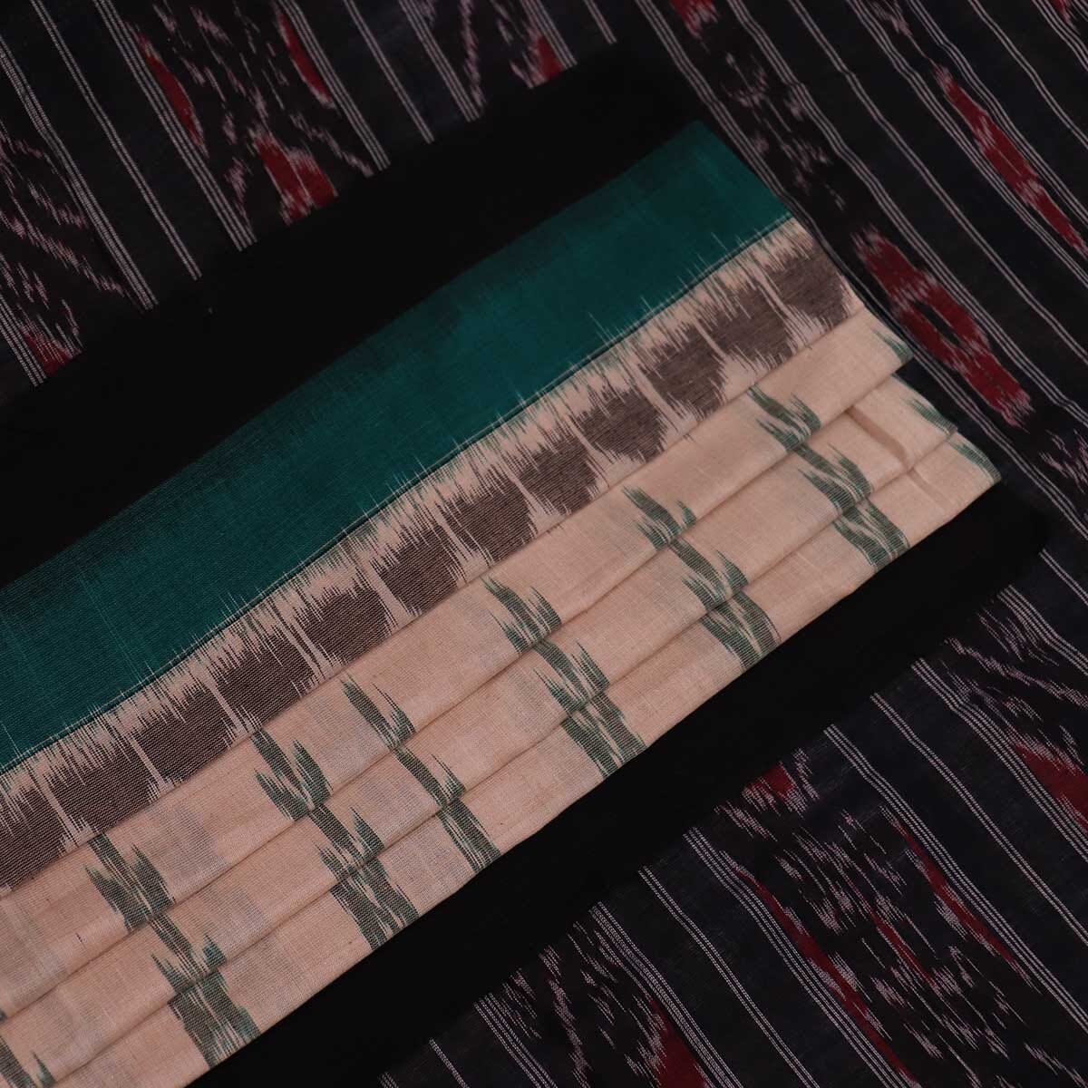 Handloom Sambalpuri Cotton Ikkat Saree Handloom Saree_Sambalpuri Cotton Priyadarshini Handloom 