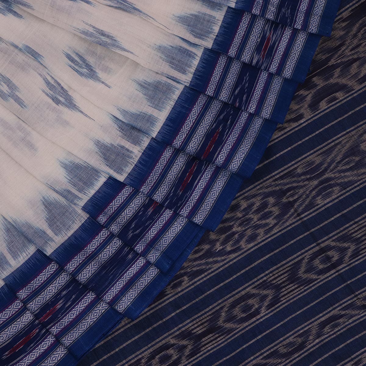 Handloom Sambalpuri Cotton Ikkat Saree Handloom Saree_Sambalpuri Cotton Priyadarshini Handloom 