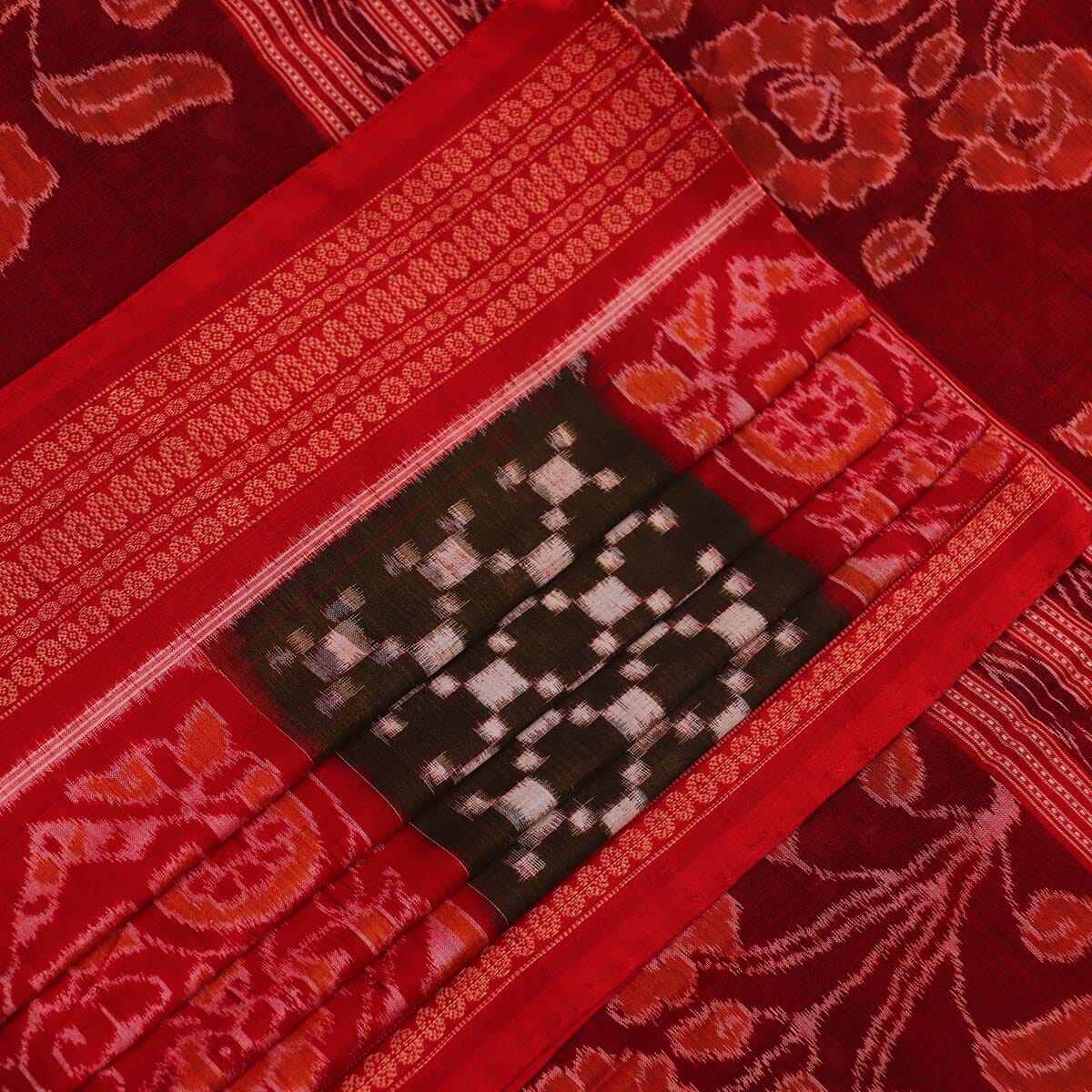 Handloom Sambalpuri Cotton Ikkat Saree Handloom Saree_Sambalpuri Cotton Priyadarshini Handloom 