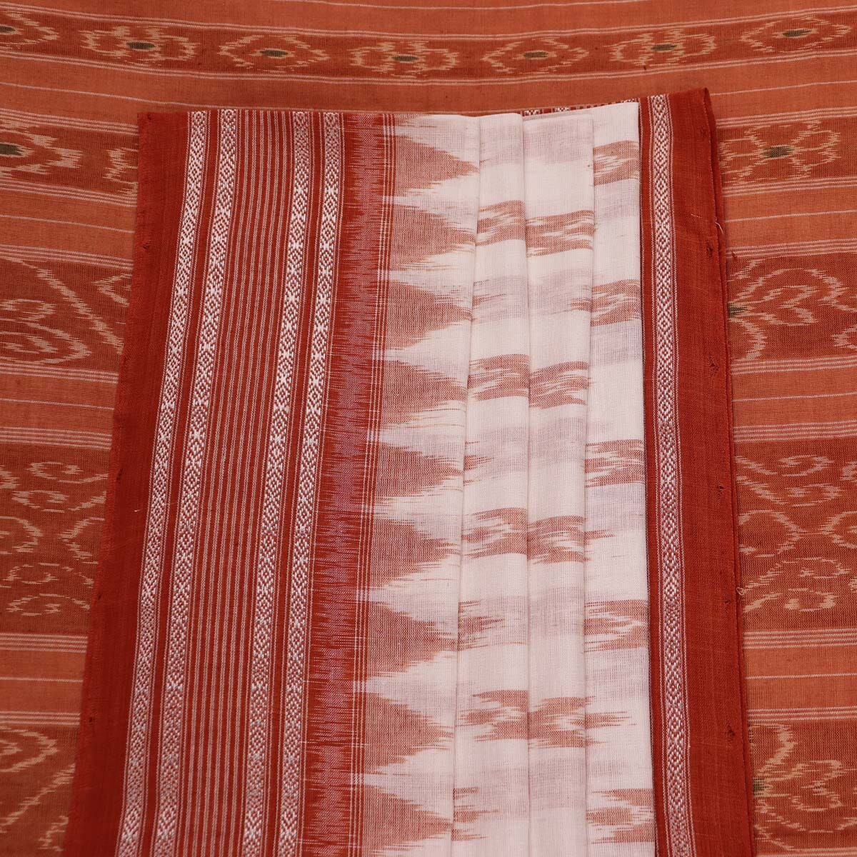 Handloom Sambalpuri Cotton Ikkat Saree Handloom Saree_Sambalpuri Cotton Priyadarshini Handloom 