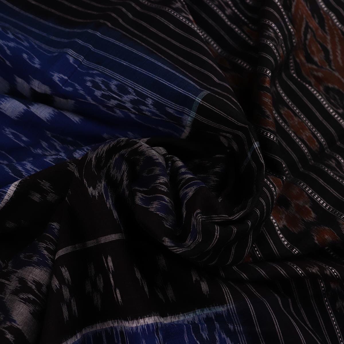 Handloom Sambalpuri Cotton Ikkat Saree Handloom Saree_Sambalpuri Cotton Priyadarshini Handloom 