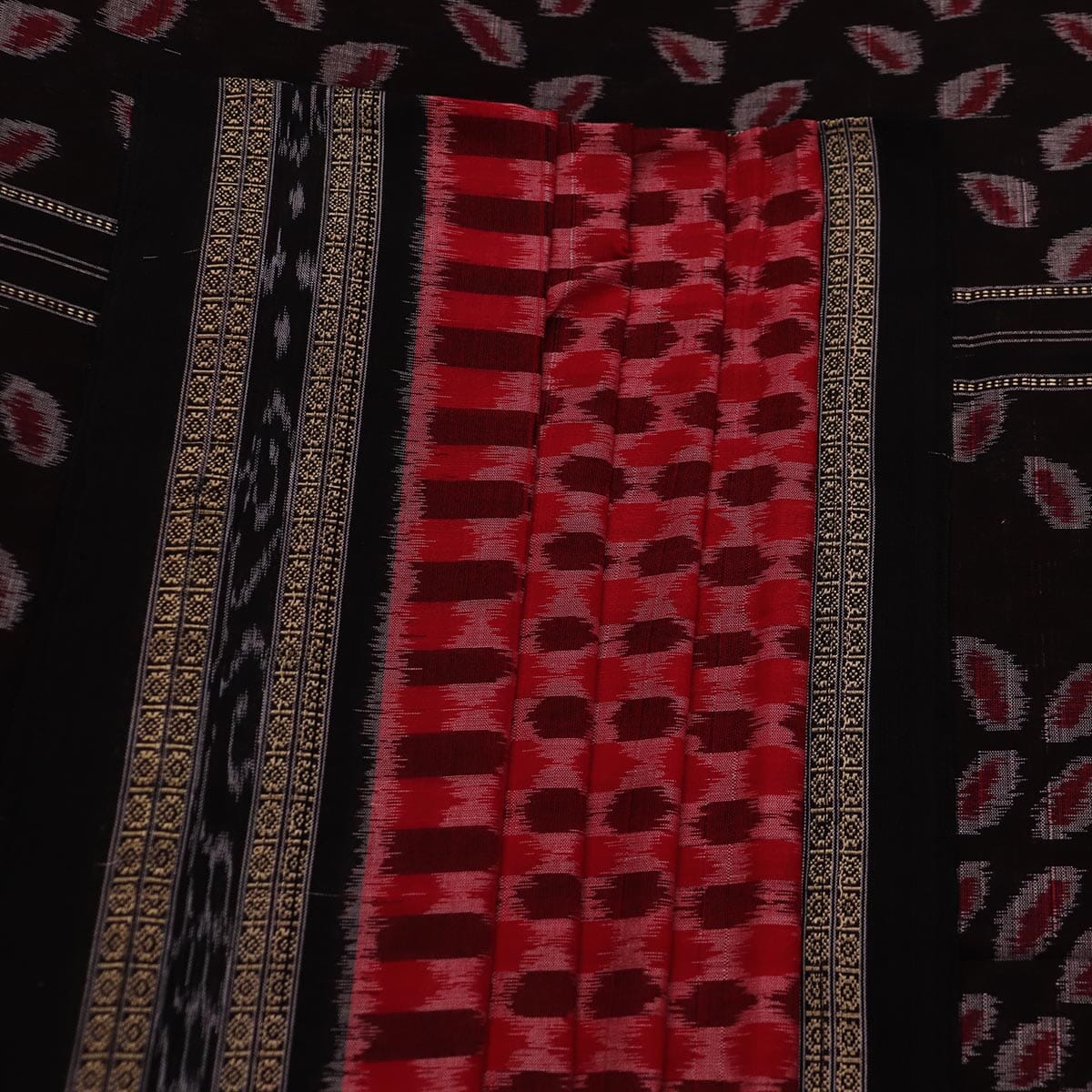 Handloom Sambalpuri Cotton Ikkat Saree Handloom Saree_Sambalpuri Cotton Priyadarshini Handloom 