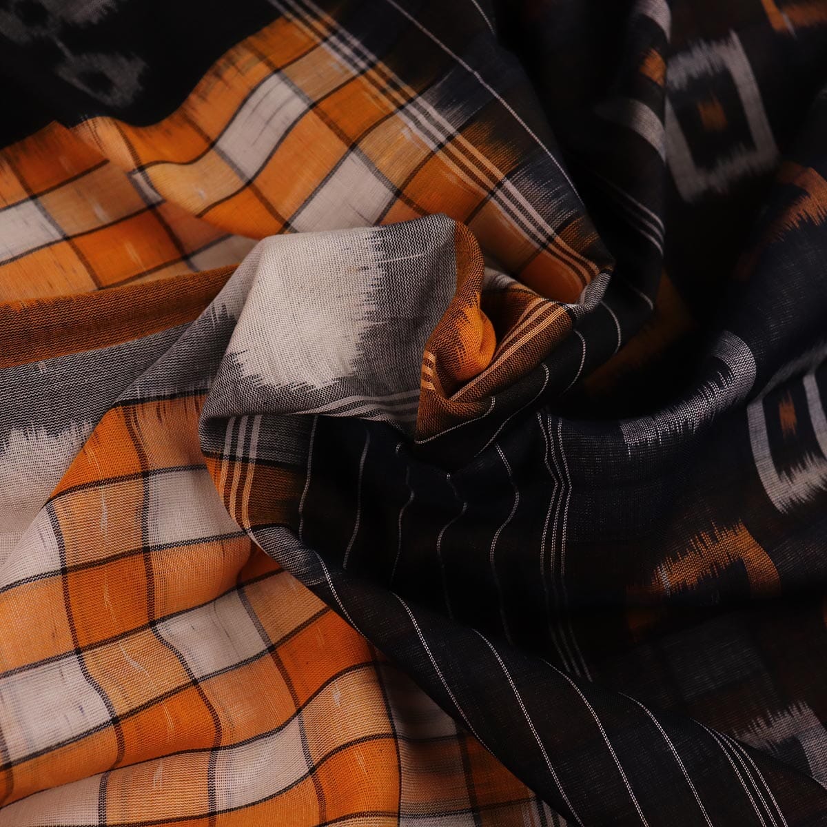 Handloom Sambalpuri Cotton Ikkat Saree Handloom Saree_Sambalpuri Cotton Priyadarshini Handloom 