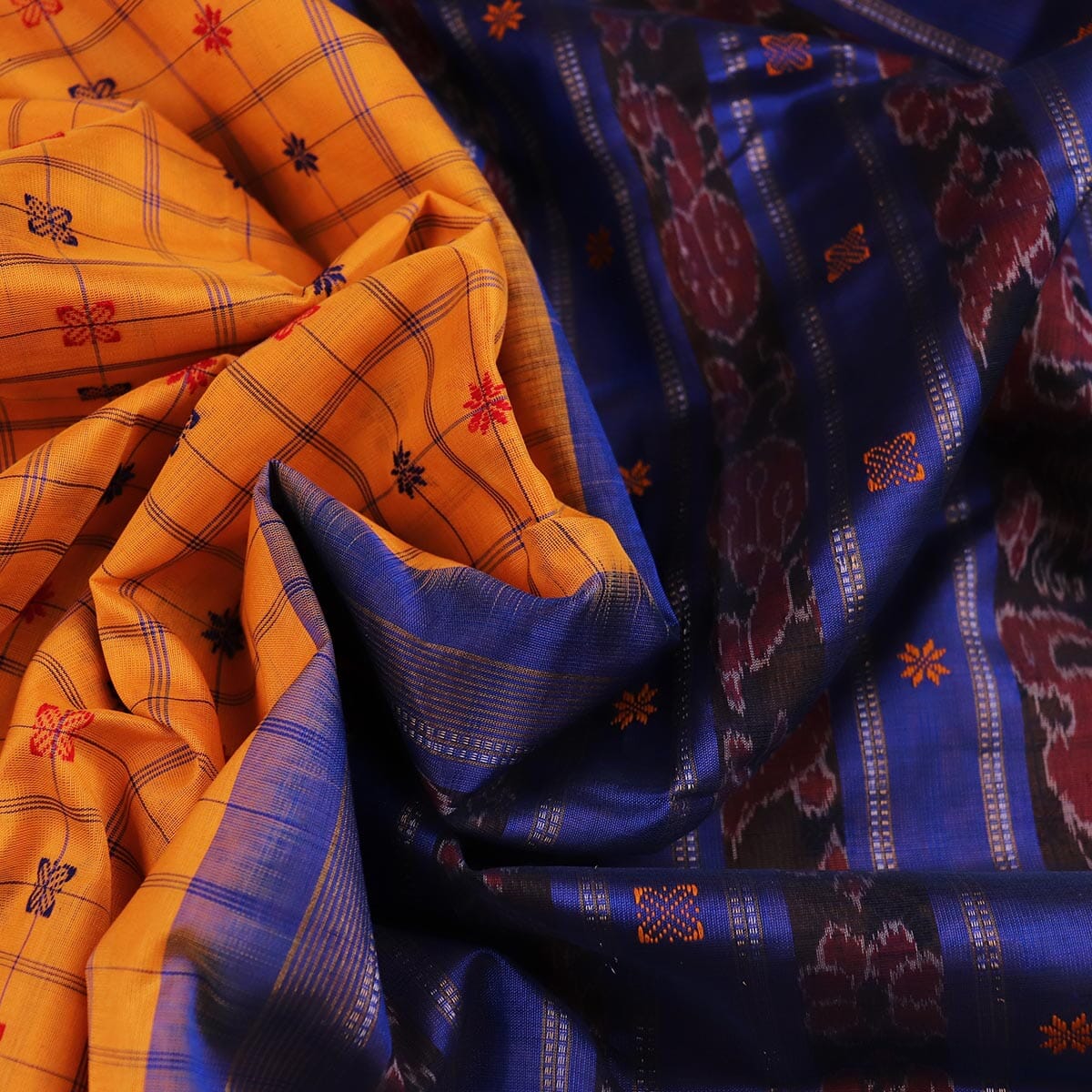 Handloom Sambalpuri Cotton Ikkat Saree Handloom Saree_Sambalpuri Cotton Priyadarshini Handloom 