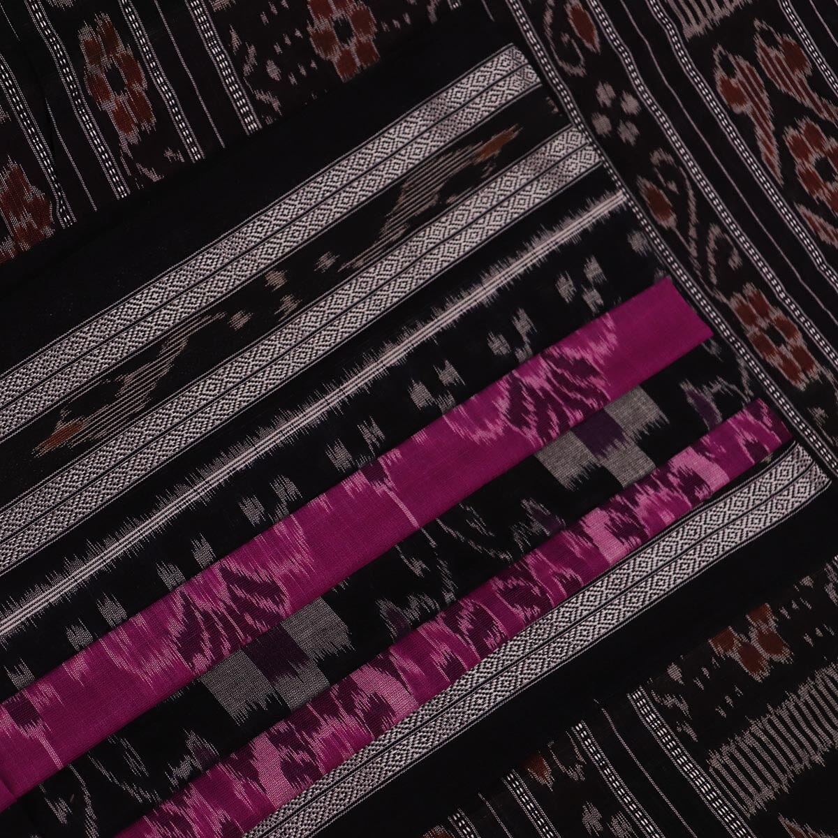 Handloom Sambalpuri Cotton Ikkat Saree Handloom Saree_Sambalpuri Cotton Priyadarshini Handloom 