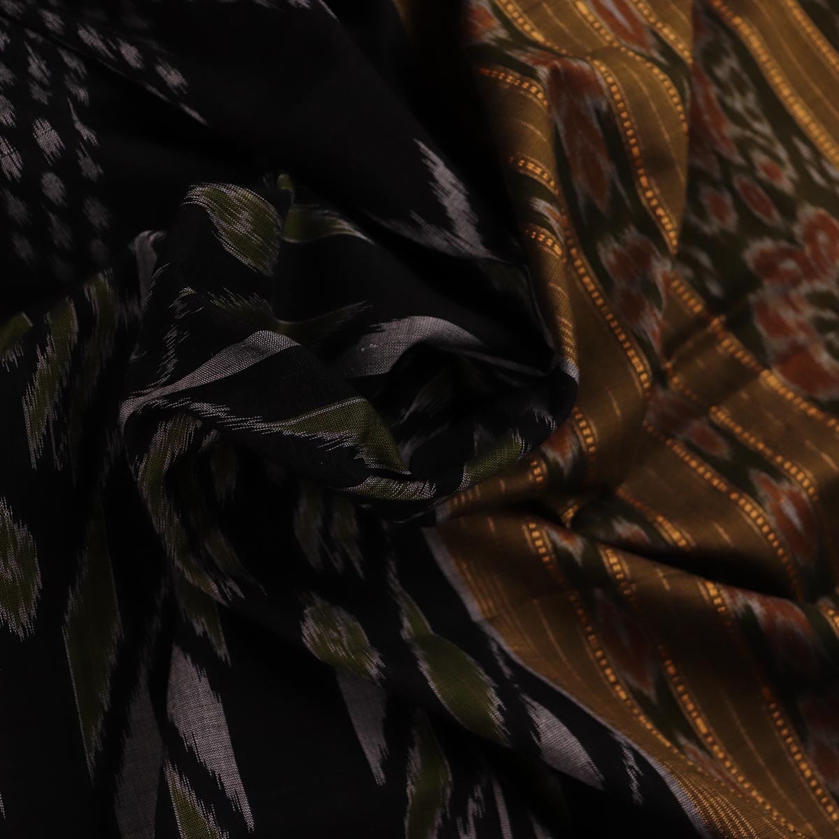 Handloom Sambalpuri Cotton Ikkat Saree Handloom Saree_Sambalpuri Cotton Priyadarshini Handloom 