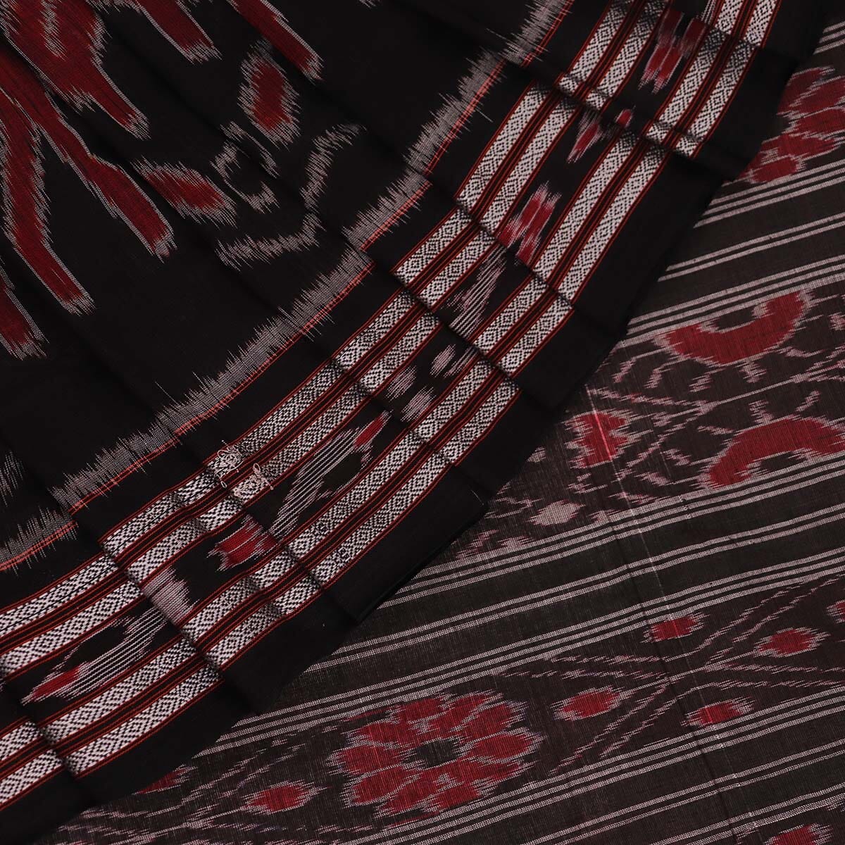 Priyadarshini Handloom, "Sambalpuri Cotton Ikat Saree in Traditional Odisha Design" "Handwoven Ikat Saree with Intricate Weaving and Motifs" "Pure Cotton Sambalpuri Ikat Saree with Ethnic Patterns" "Odisha Handloom Saree in Sambalpuri Ikat Weaving" "Stylish and Elegant Sambalpuri Cotton Ikat Saree" "Unique Ikat Weave Saree in Soft and Breathable Cotton Fabric" "Indian Handloom Saree in Sambalpuri Cotton Ikat Design" "Sambalpuri Cotton Saree with Striking Ikat Patterns"