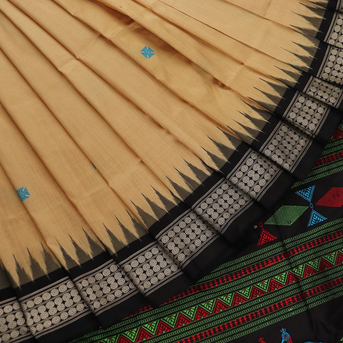 Handloom Sambalpuri Ikkat Silk Saree Handloom Saree_Sambalpuri Silk Priyadarshini Handloom 