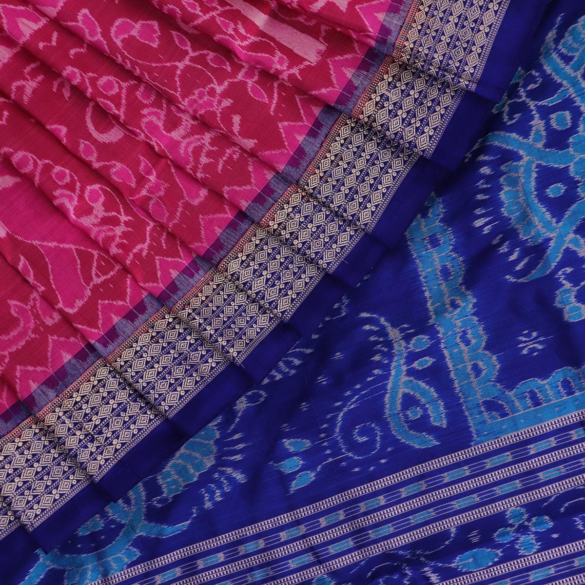 Temple Boarder Small Check Sky Blue Sambalpalpuri Silk Pata Saree -  SambalpuriKart