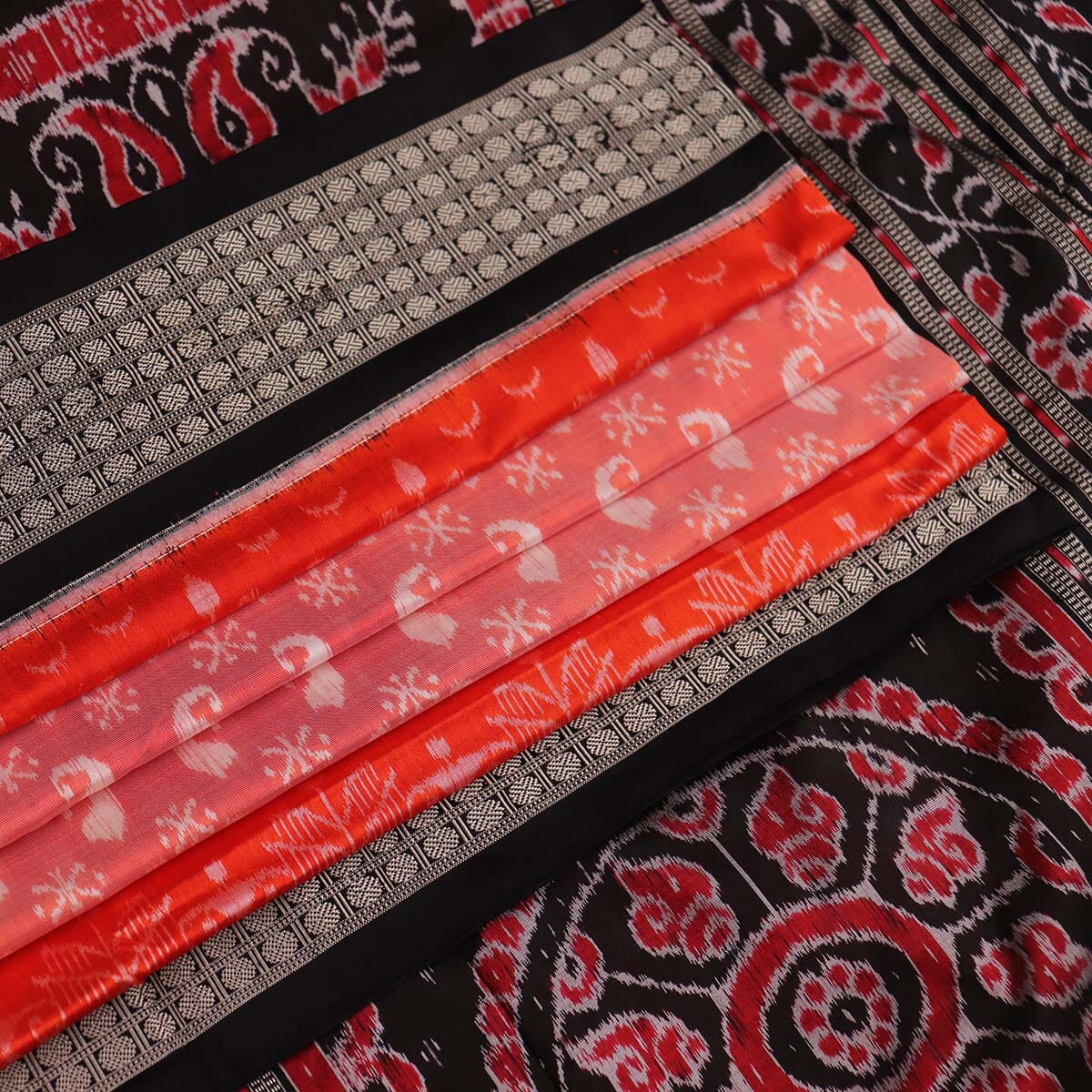 Handloom Sambalpuri Ikkat Silk Saree Handloom Saree_Sambalpuri Silk Priyadarshini Handloom 