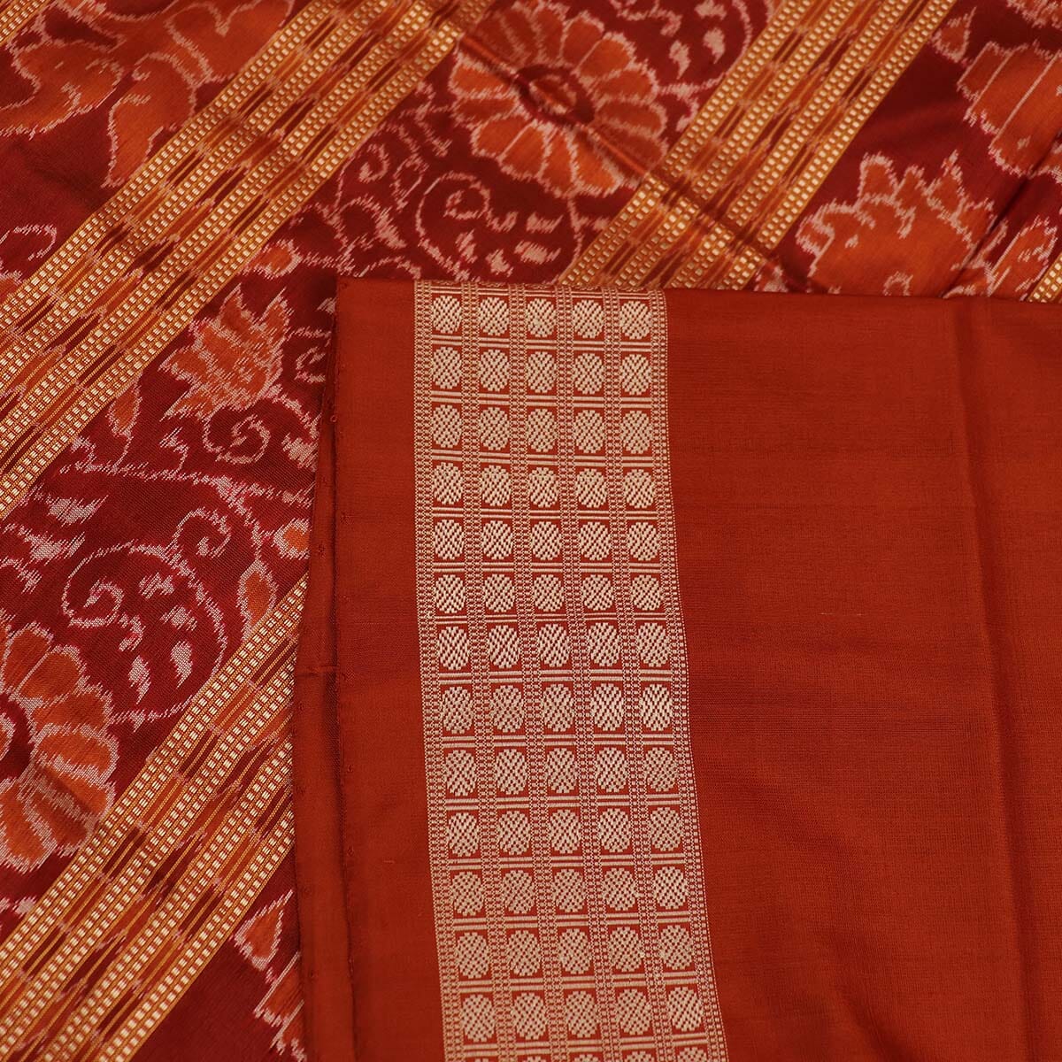 Handloom Sambalpuri Ikkat Silk Saree Handloom Saree_Sambalpuri Silk Priyadarshini Handloom 