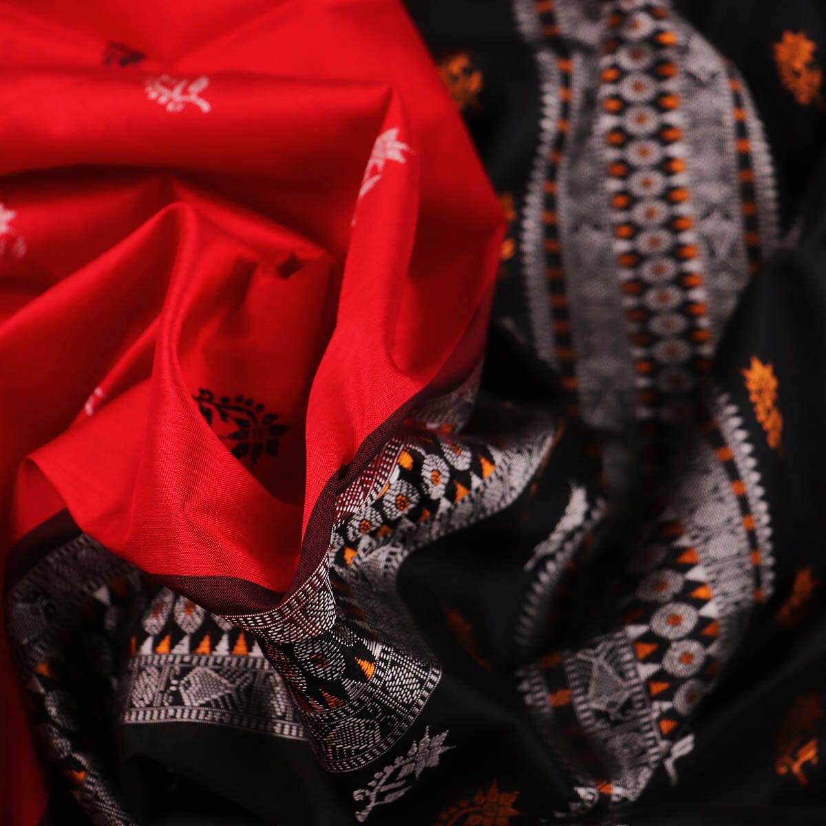 Handloom Sambalpuri Ikkat Silk Saree Handloom Saree_Sambalpuri Silk Priyadarshini Handloom 
