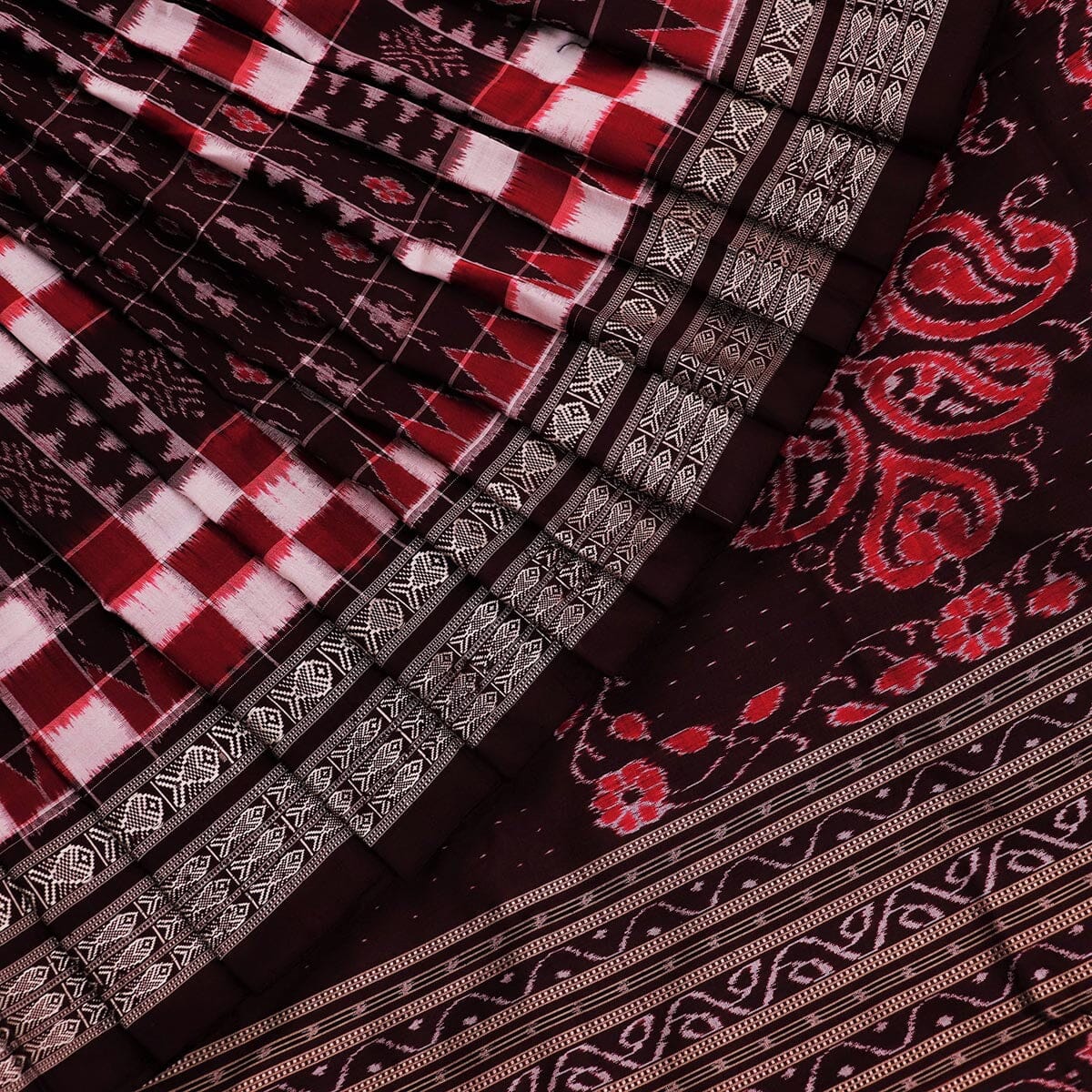 Handloom Sambalpuri Ikkat Silk Saree Handloom Saree_Sambalpuri Silk Priyadarshini Handloom 