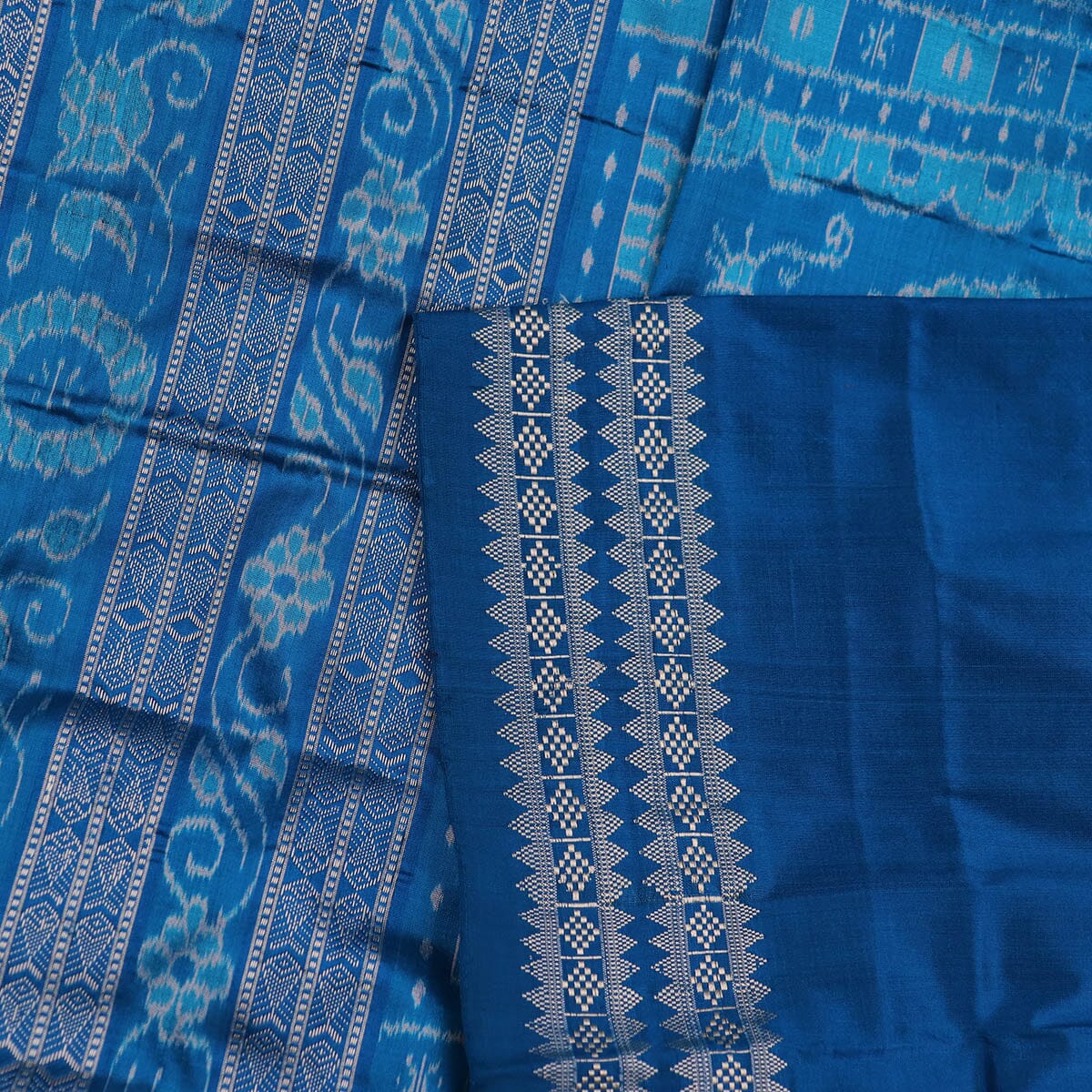 Handloom Sambalpuri Ikkat Silk Saree Handloom Saree_Sambalpuri Silk Priyadarshini Handloom 