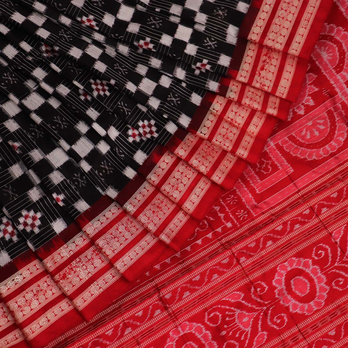 Handloom Sambalpuri Ikkat Silk Saree Handloom Saree_Sambalpuri Silk Priyadarshini Handloom 