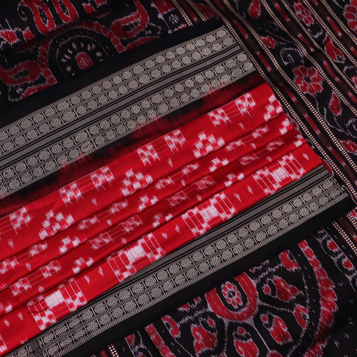 Handloom Sambalpuri Ikkat Silk Saree Handloom Saree_Sambalpuri Silk Priyadarshini Handloom 