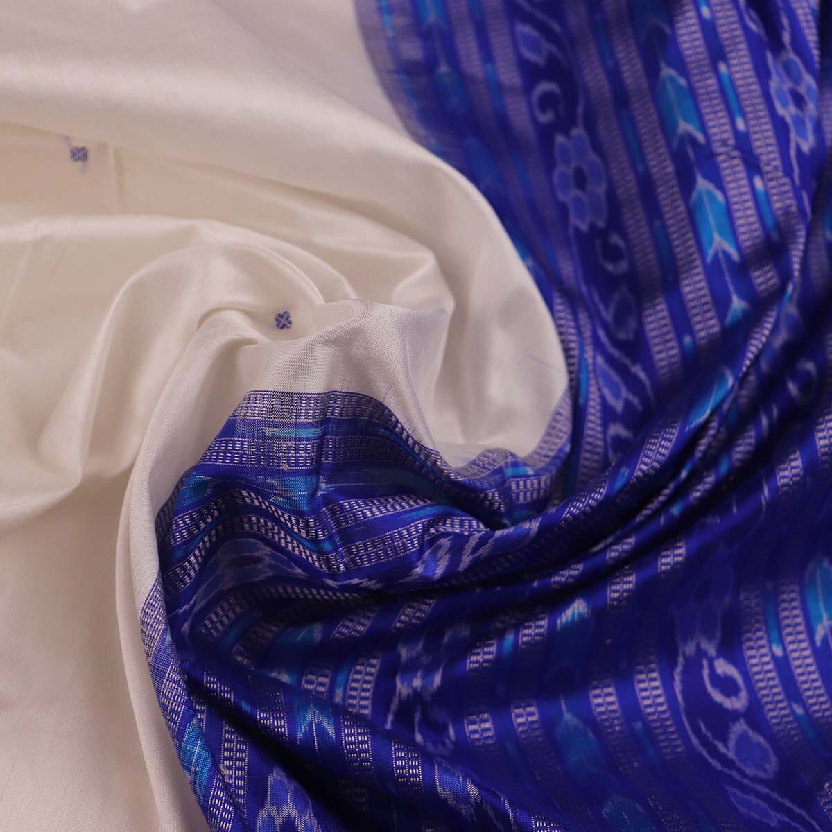 Handloom Sambalpuri Ikkat Silk Saree Handloom Saree_Sambalpuri Silk Priyadarshini Handloom 
