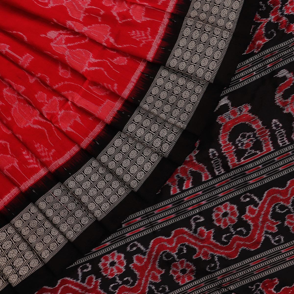 Handloom Sambalpuri Ikkat Silk Saree Handloom Saree_Sambalpuri Silk Priyadarshini Handloom 