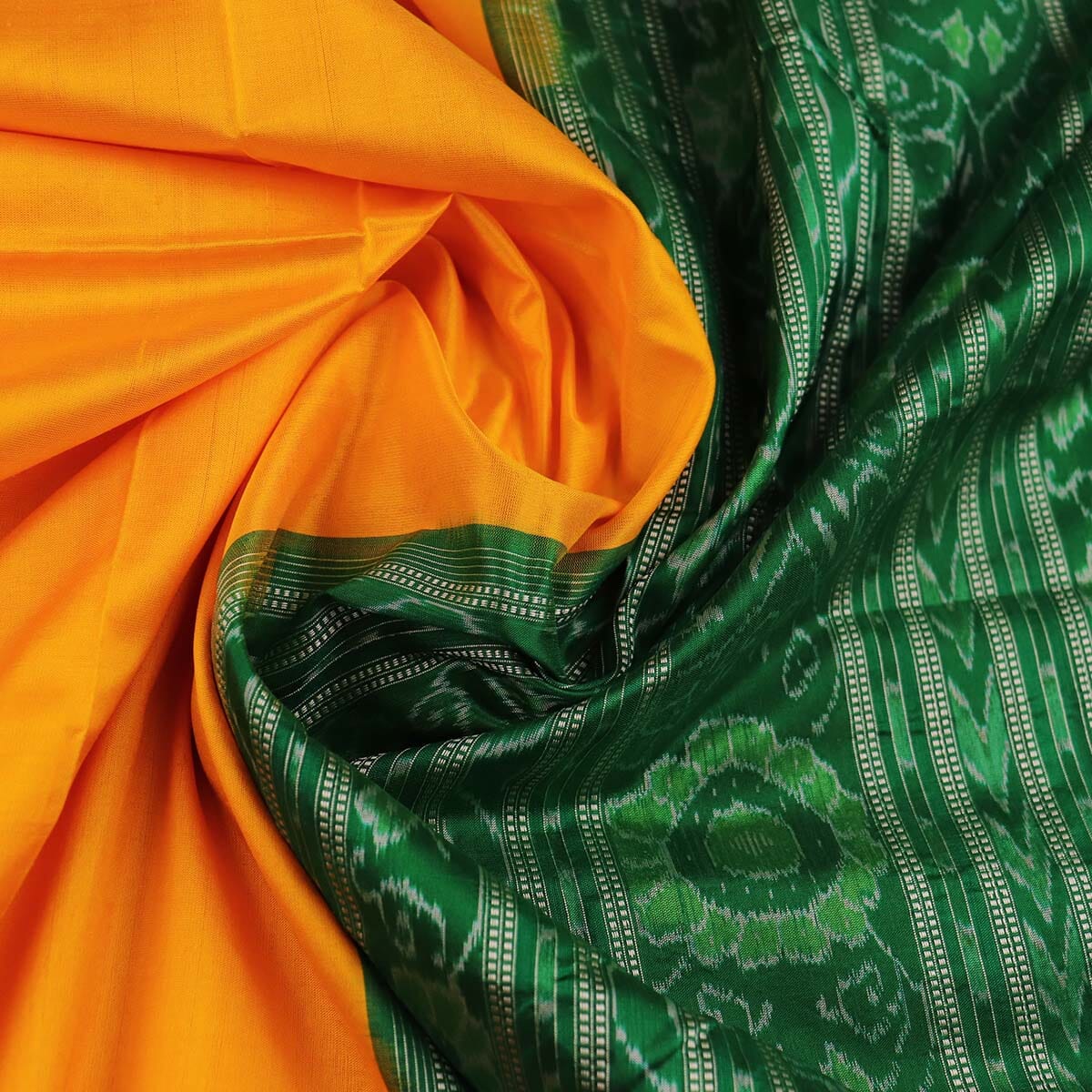 Handloom Sambalpuri Ikkat Silk Saree Handloom Saree_Sambalpuri Silk Priyadarshini Handloom 