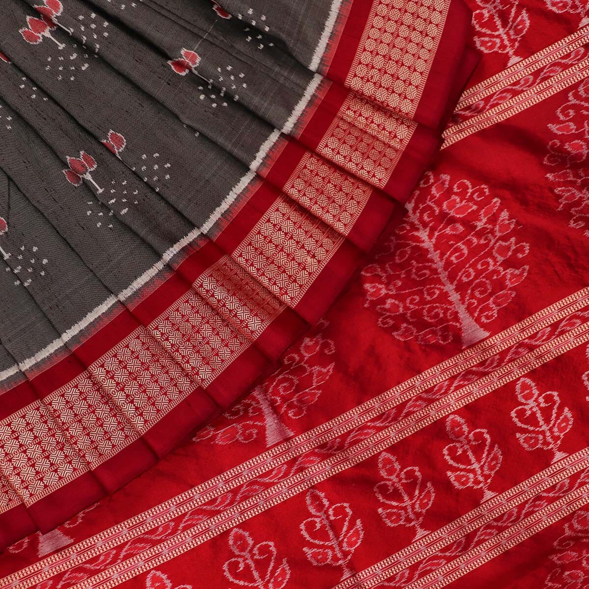 Handloom Sambalpuri Ikkat Silk Saree Handloom Saree_Sambalpuri Silk Priyadarshini Handloom 