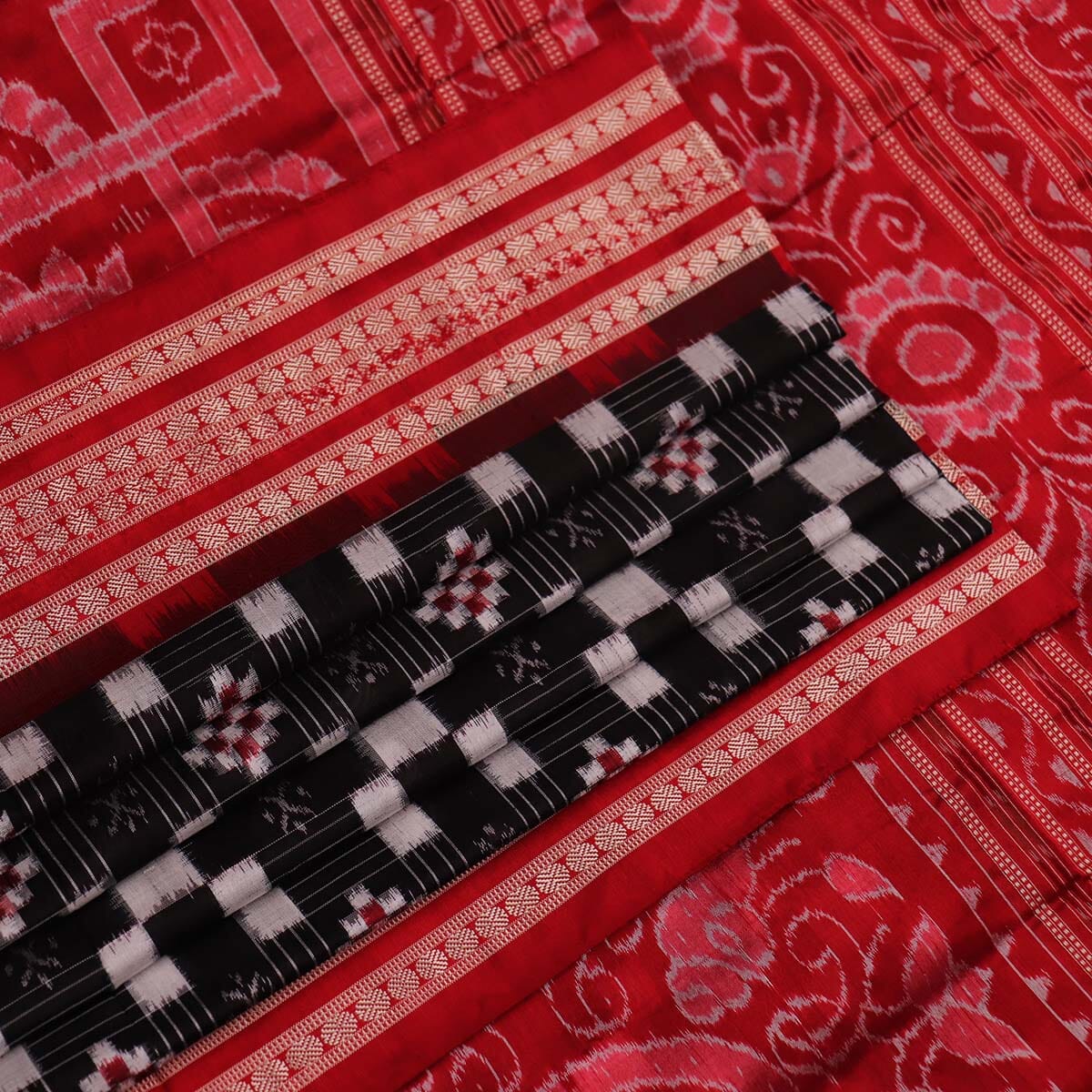 Handloom Sambalpuri Ikkat Silk Saree Handloom Saree_Sambalpuri Silk Priyadarshini Handloom 
