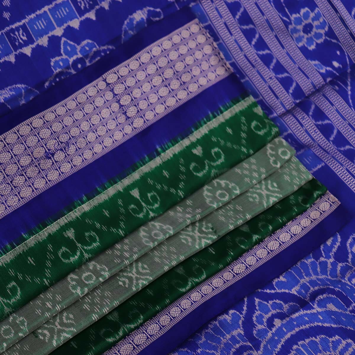 Handloom Sambalpuri Ikkat Silk Saree Handloom Saree_Sambalpuri Silk Priyadarshini Handloom 