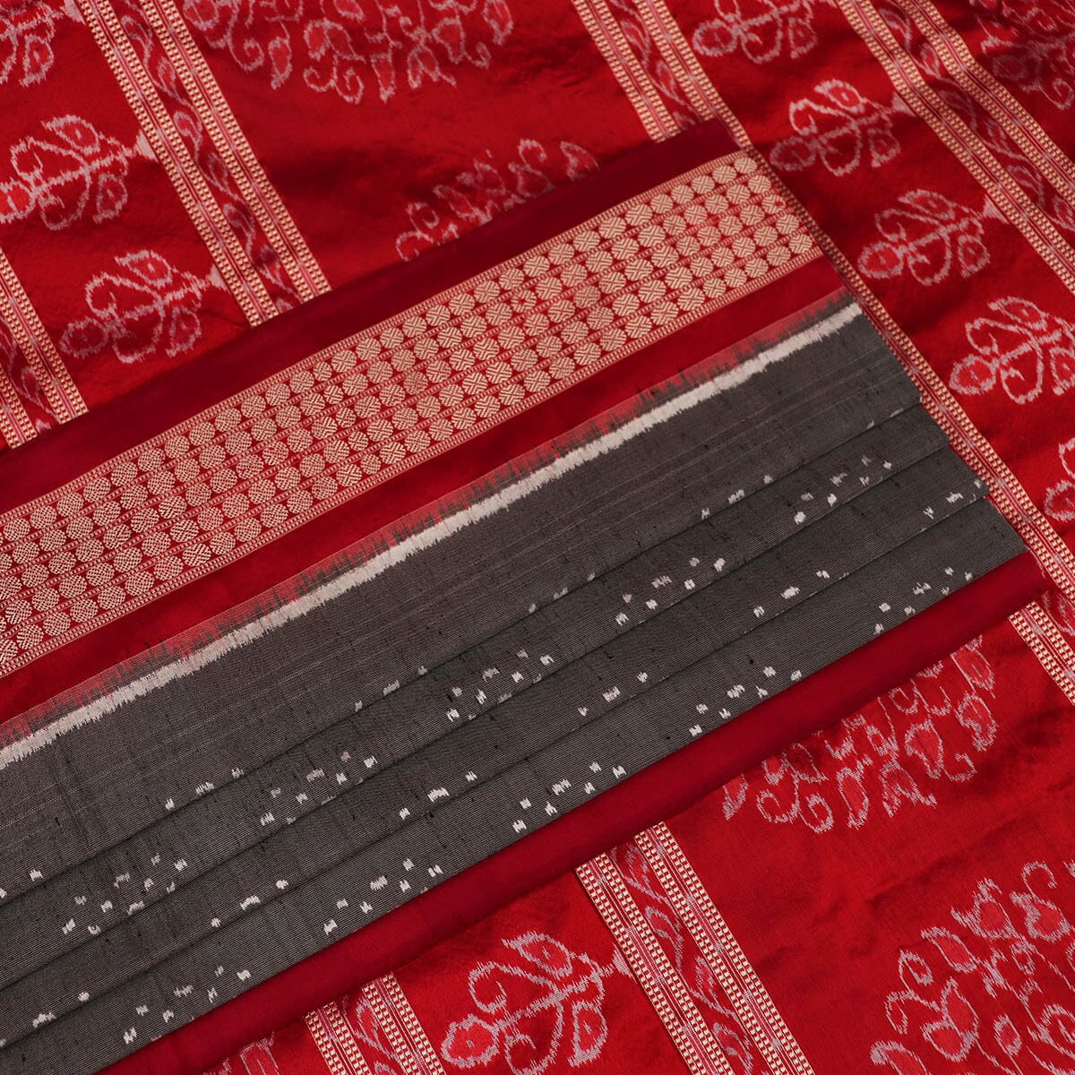 Handloom Sambalpuri Ikkat Silk Saree Handloom Saree_Sambalpuri Silk Priyadarshini Handloom 