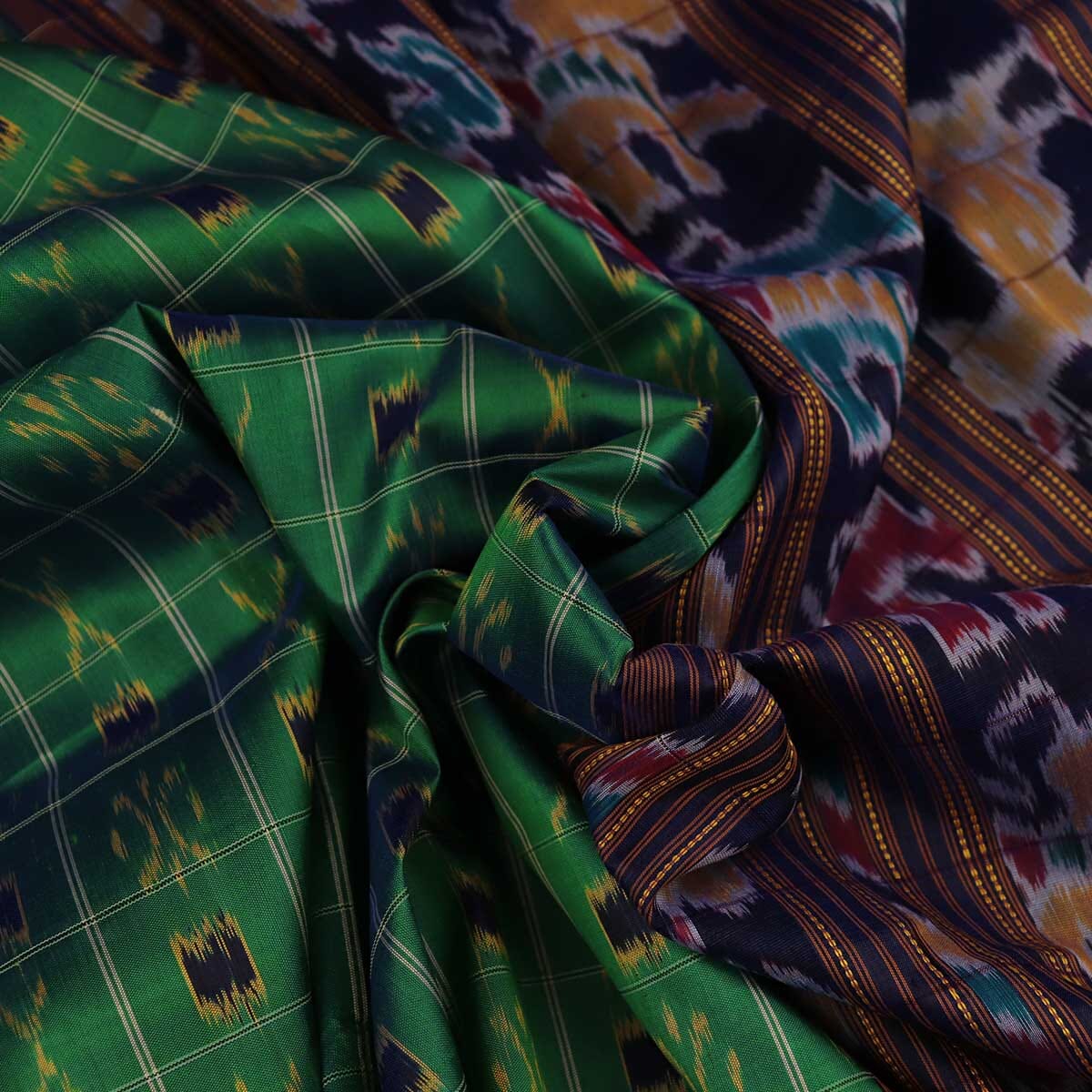 Handloom Sambalpuri Ikkat Silk Saree Handloom Saree_Sambalpuri Silk Priyadarshini Handloom 