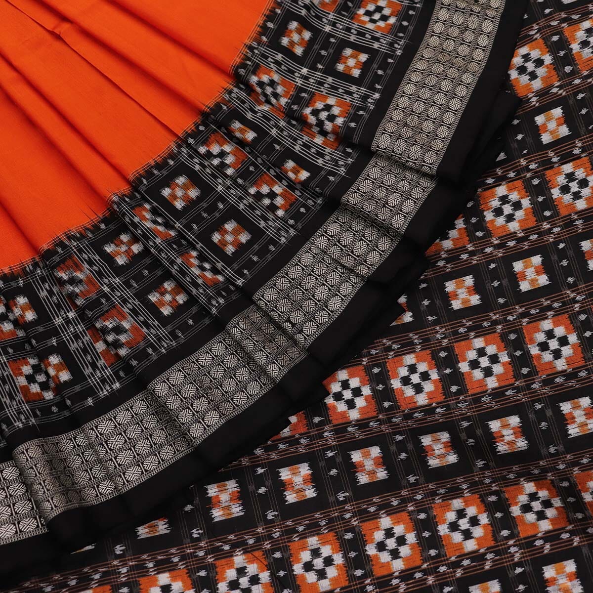 Handloom Sambalpuri Ikkat Silk Saree Handloom Saree_Sambalpuri Silk Priyadarshini Handloom 
