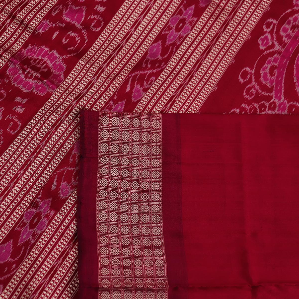 Handloom Sambalpuri Ikkat Silk Saree Handloom Saree_Sambalpuri Silk Priyadarshini Handloom 