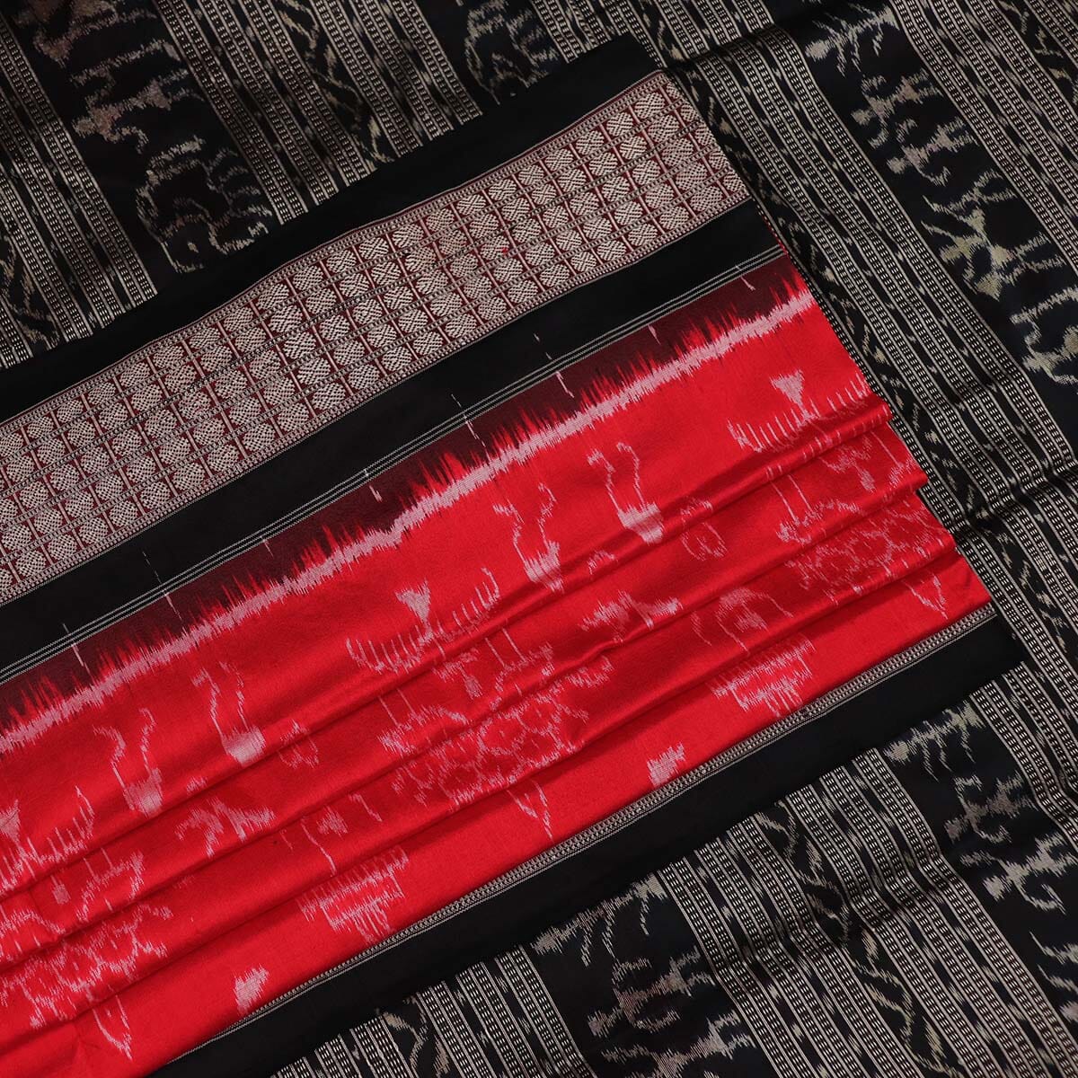 Handloom Sambalpuri Ikkat Silk Saree Handloom Saree_Sambalpuri Silk Priyadarshini Handloom 