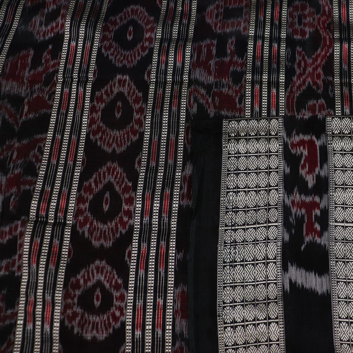 Handloom Sambalpuri Ikkat Silk Saree Handloom Saree_Sambalpuri Silk Priyadarshini Handloom 