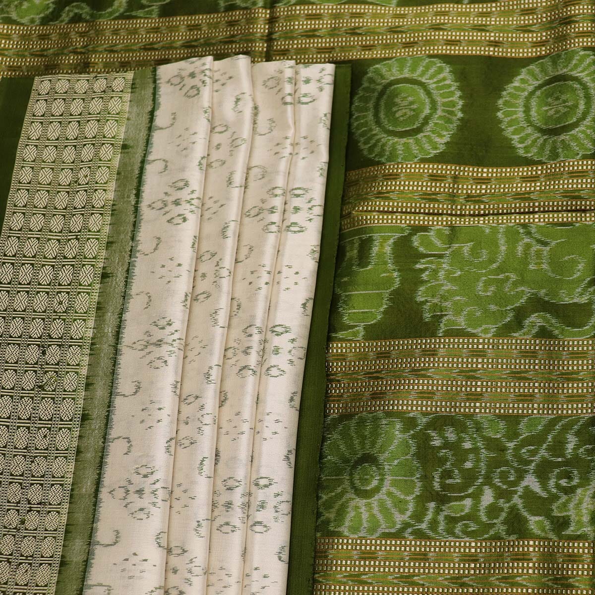 Handloom Sambalpuri Ikkat Silk Saree Handloom Saree_Sambalpuri Silk Priyadarshini Handloom 