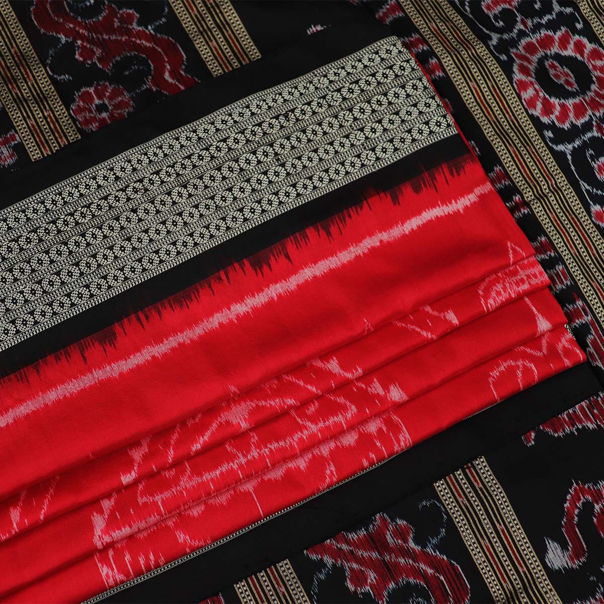 Handloom Sambalpuri Ikkat Silk Saree Handloom Saree_Sambalpuri Silk Priyadarshini Handloom 