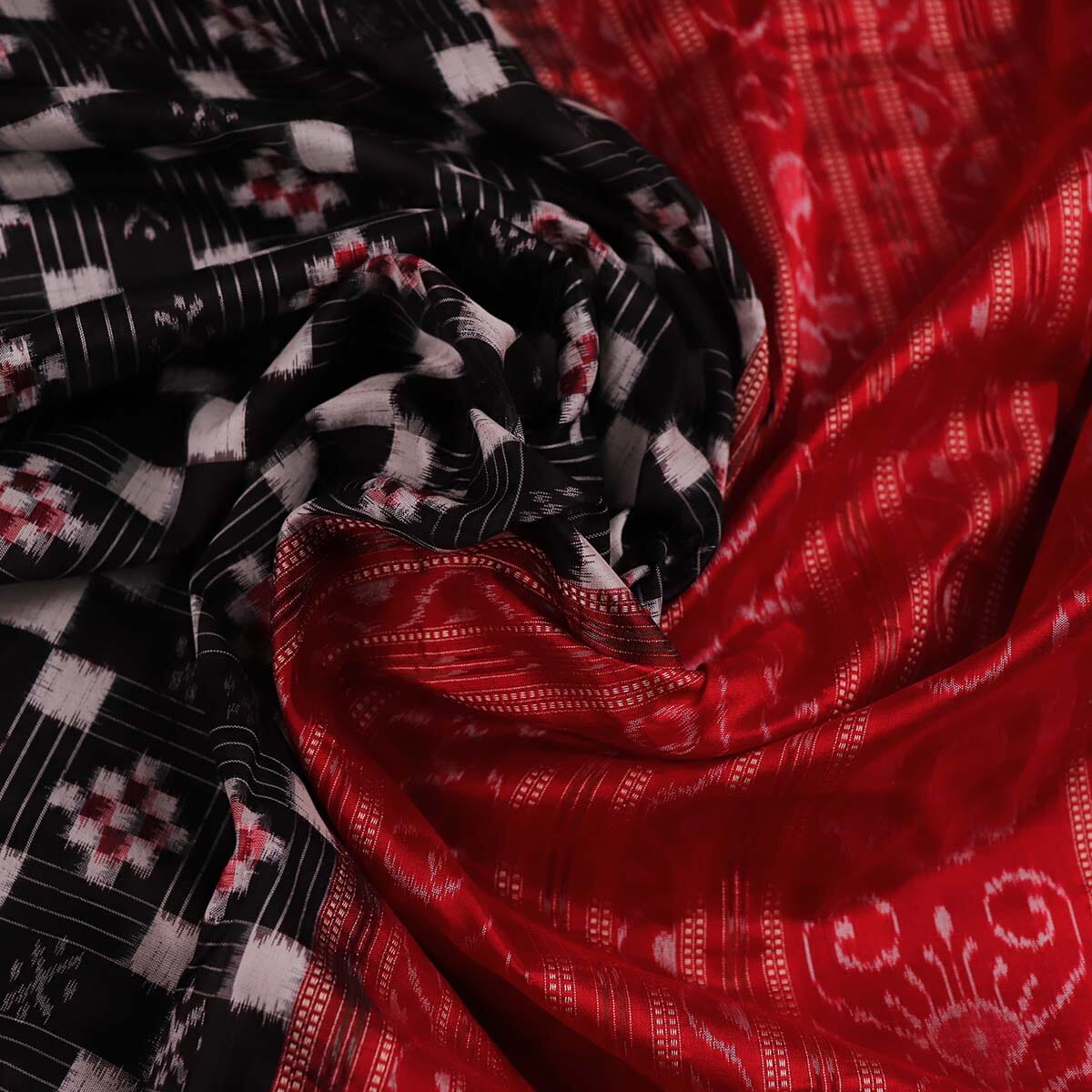 Handloom Sambalpuri Ikkat Silk Saree Handloom Saree_Sambalpuri Silk Priyadarshini Handloom 