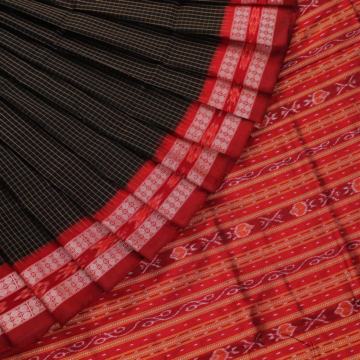 Handloom Sambalpuri Ikkat Silk Saree Handloom Saree_Sambalpuri Silk Priyadarshini Handloom 