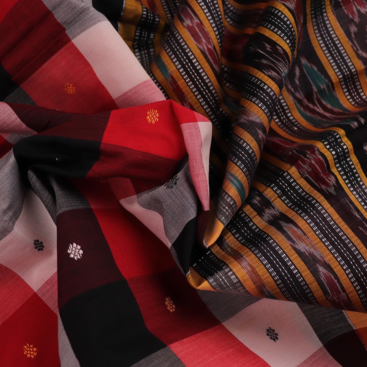 Handloom Sambalpuri Poly-Cotton Ikkat Saree Handloom Saree_Cotton Priyadarshini Handloom 