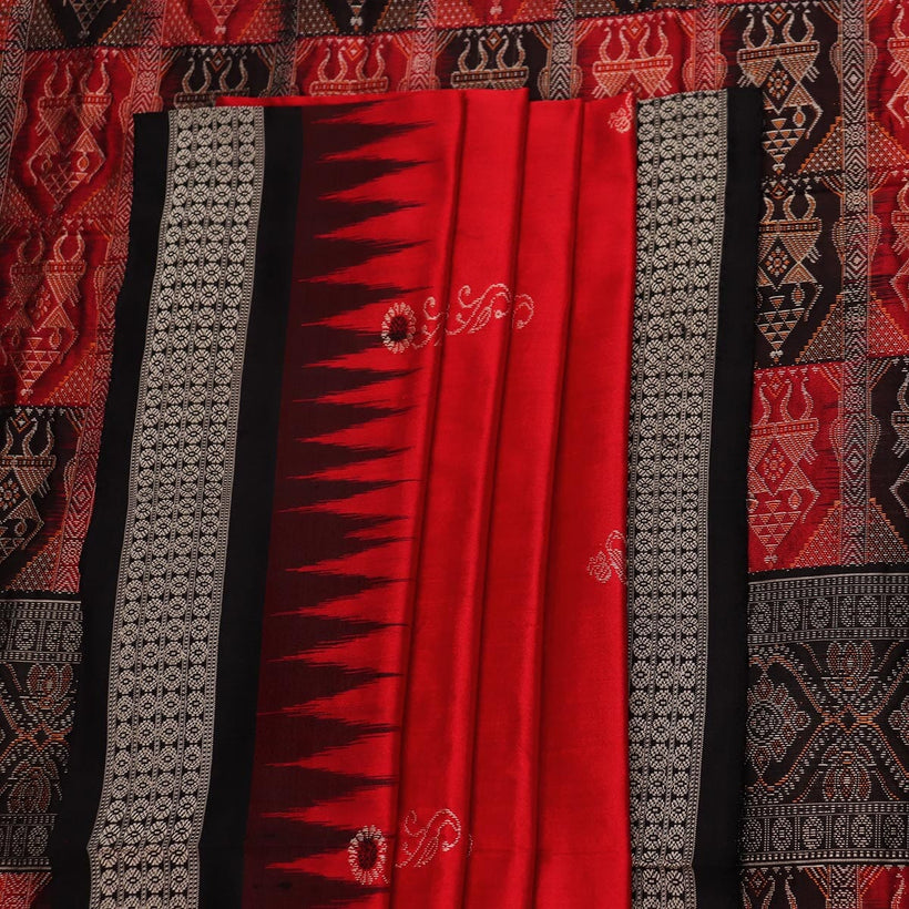 Bomkai weave detail