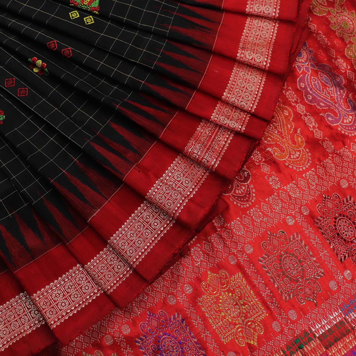 Handloom Silk Bomkai Saree Handloom Saree_Bomkai Silk Priyadarshini Handloom 